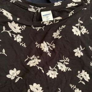 Old Navy Black flower tank top